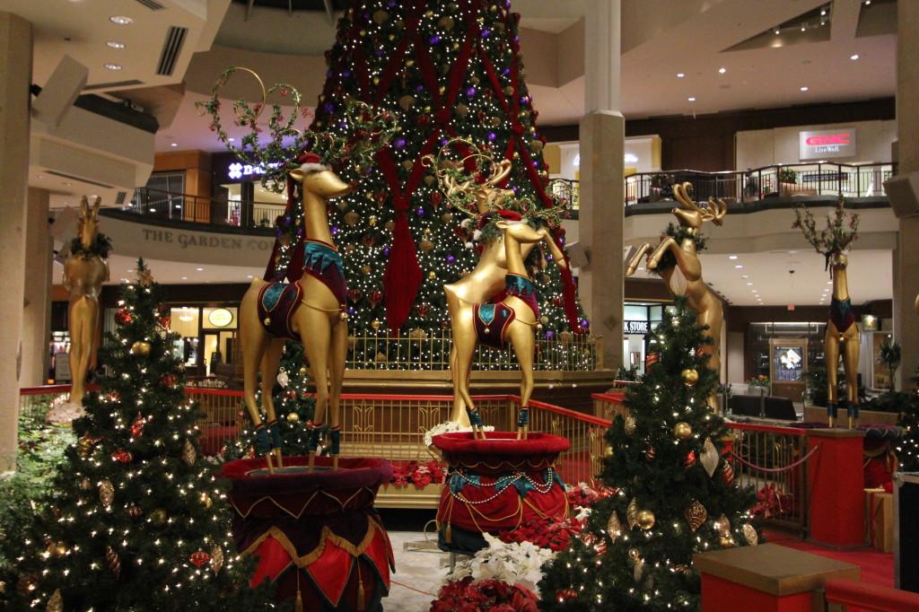 Christmas Decorations at the St. Louis Galleria. Photo by Attiya Charrington