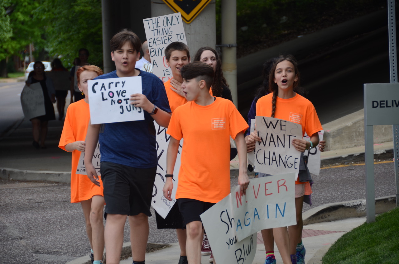 WMS Students Demand Gun Control From Roy Blunt