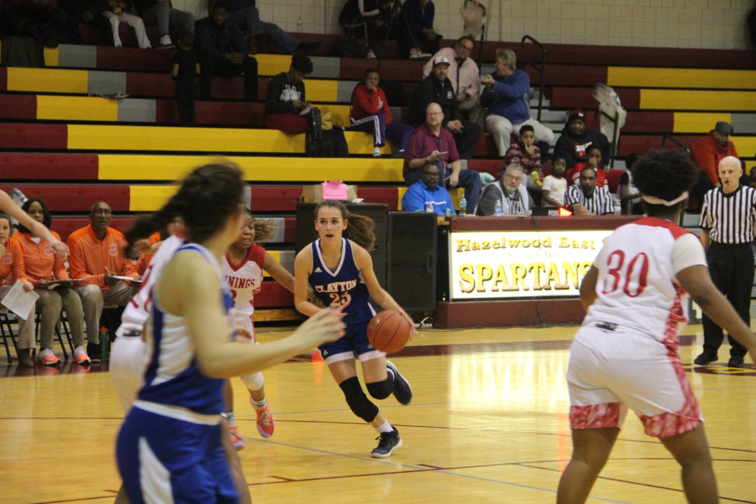 BREAKING: Girls' Basketball Wins District Championships