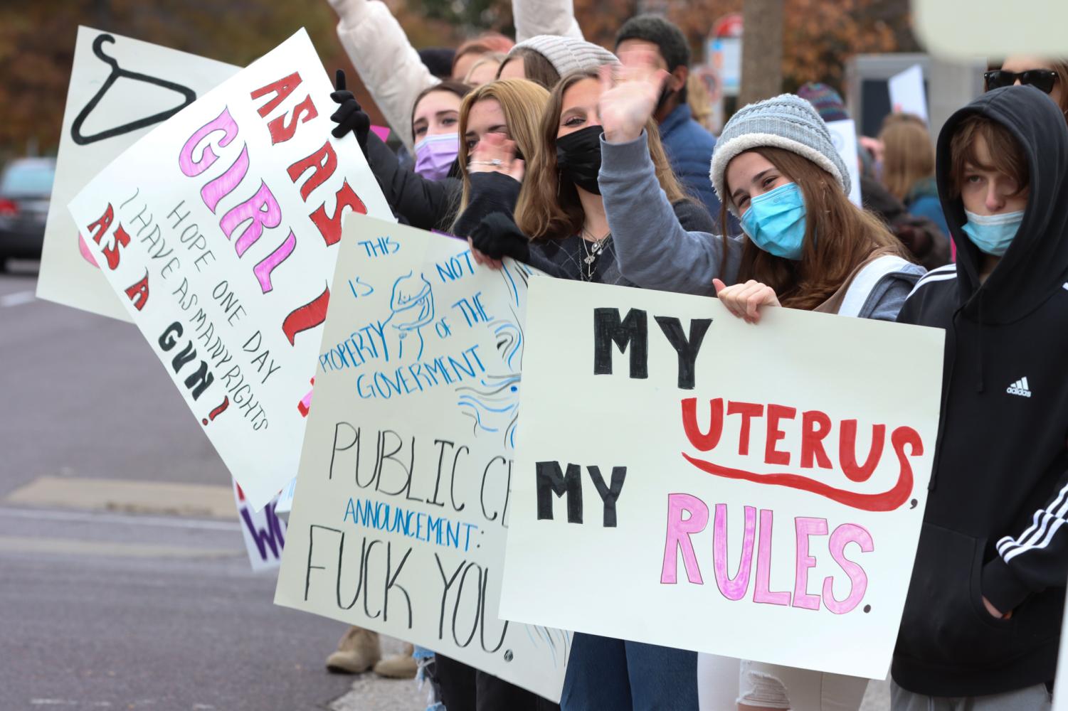 Teens for Choice STL hold Rally for Abortion Rights outside Planned Parenthood