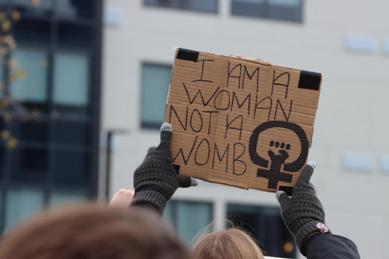 Teens for Choice STL hold Rally for Abortion Rights outside Planned Parenthood