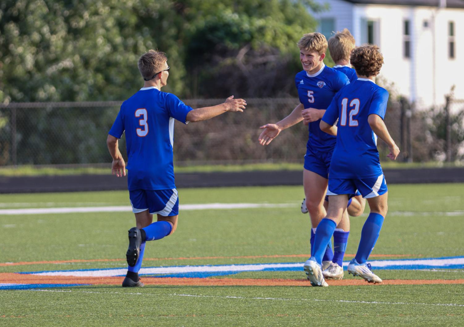 CHS Varsity Soccer Team Beats Parkway North 8-0