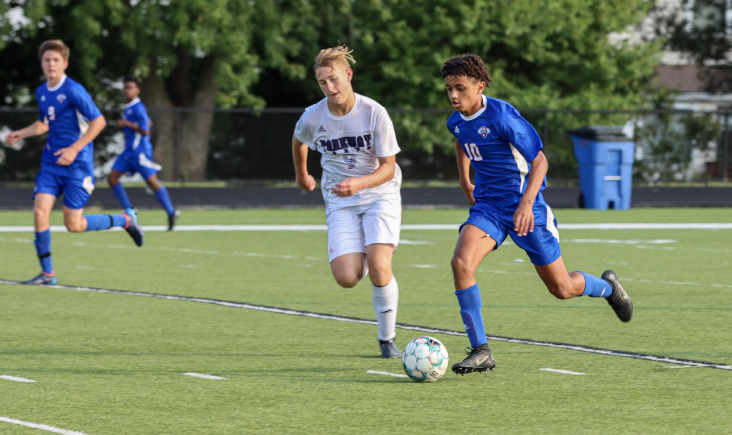 CHS Varsity Soccer Team Beats Parkway North 8-0