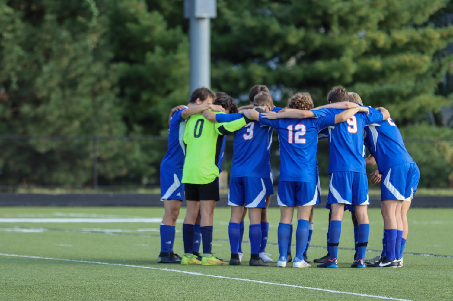 CHS Varsity Soccer Team Beats Parkway North 8-0