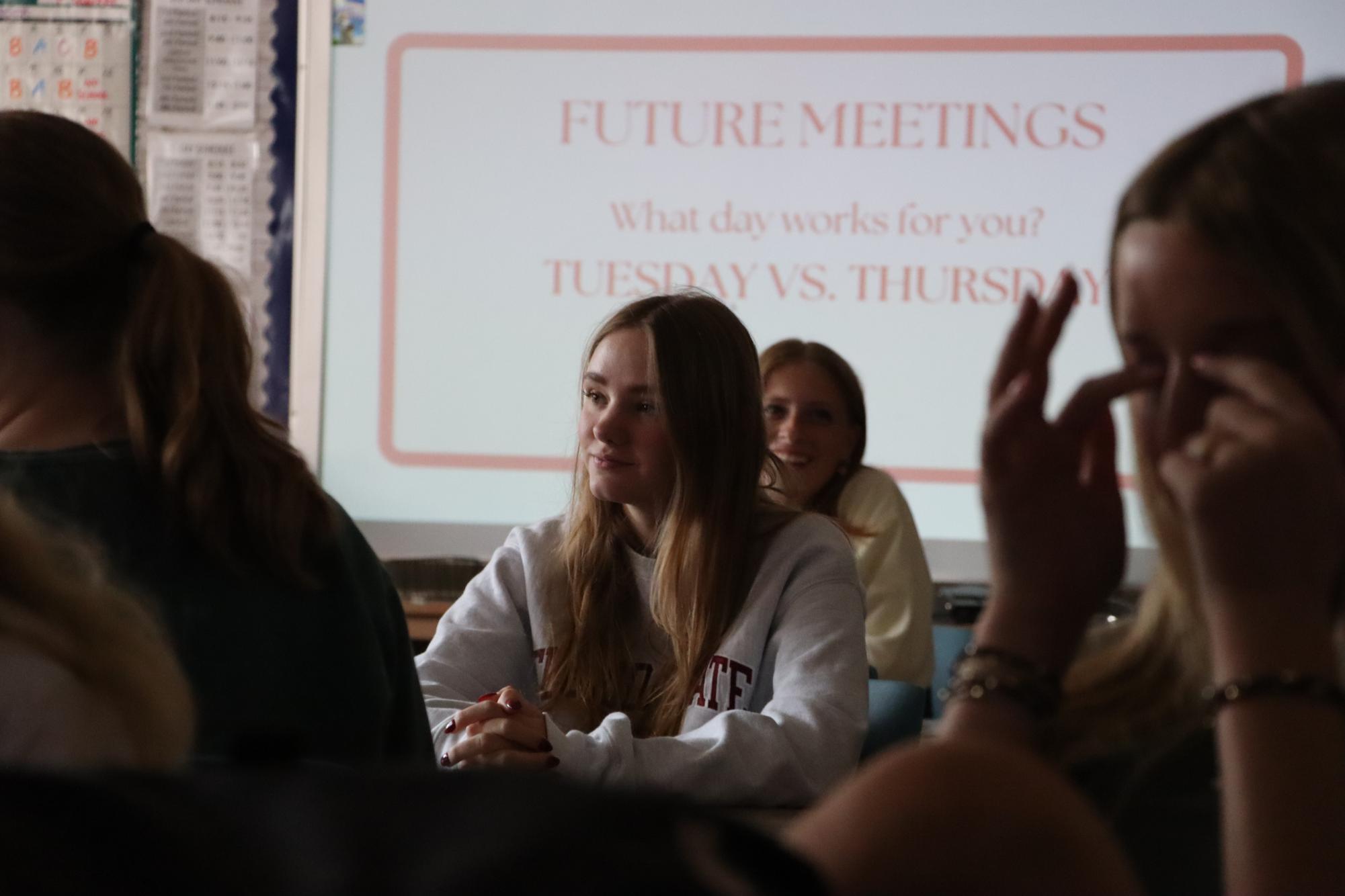 As the second week of school begins, club meetings are starting to take place. On Thursday, Aug. 29, The Feminine Collective held its first meeting to discuss club logistics and gather student input. “I’m very excited for the new feminine collective club because I think it’s crucial to support and lift the woman around us,” senior Parker Anderson said. 